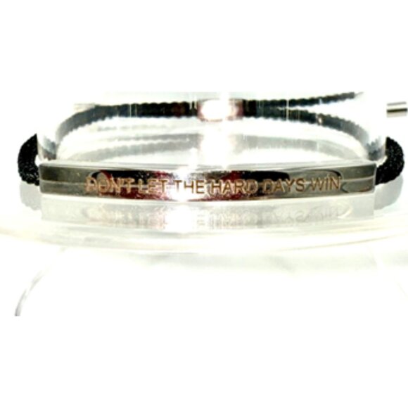 NWT-Mint & Lilly "Don't Let the Hard Days Win" Silver Bracelet - Picture 3 of 6